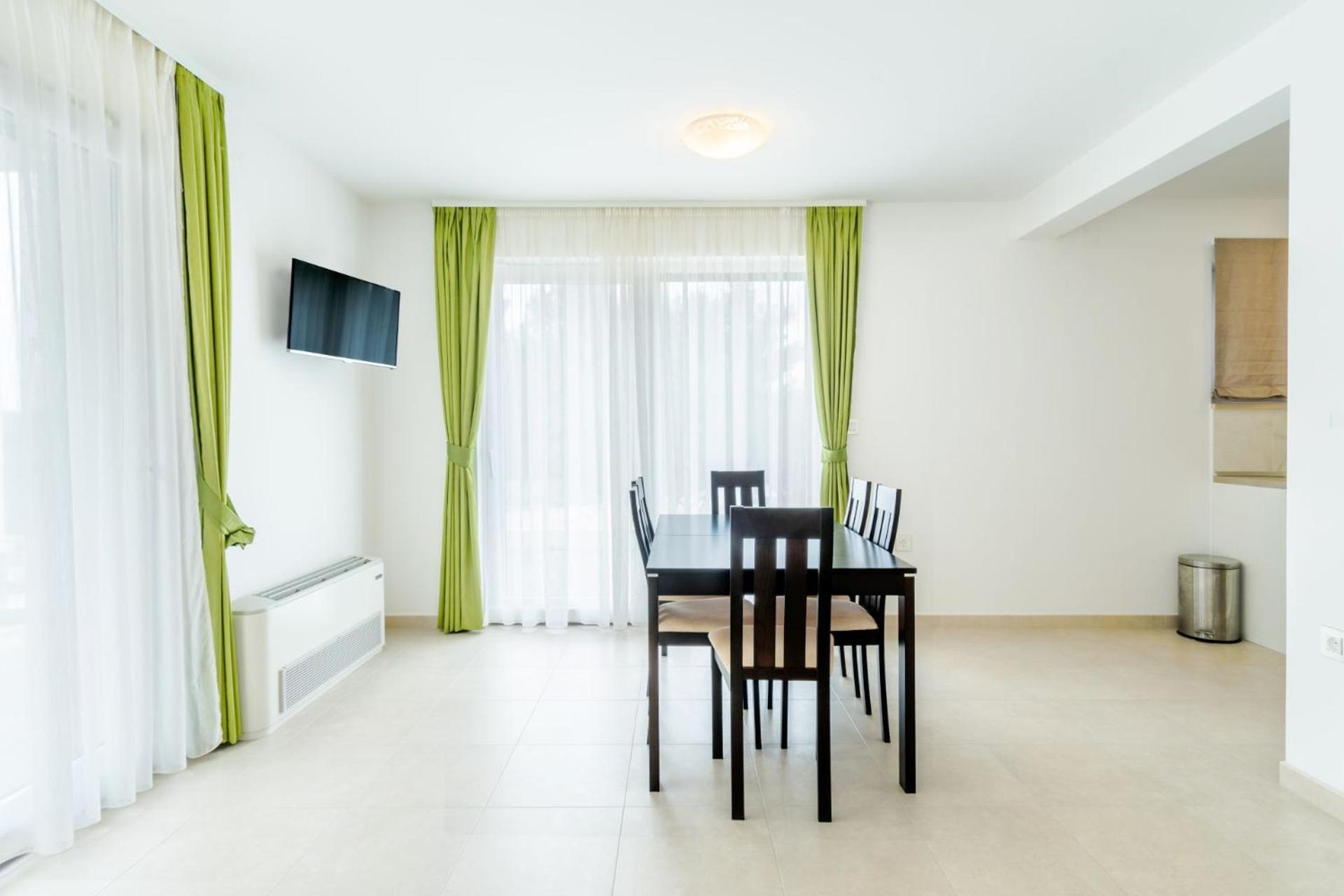 Bijaka Villas&Apartments Milna  Bagian luar foto